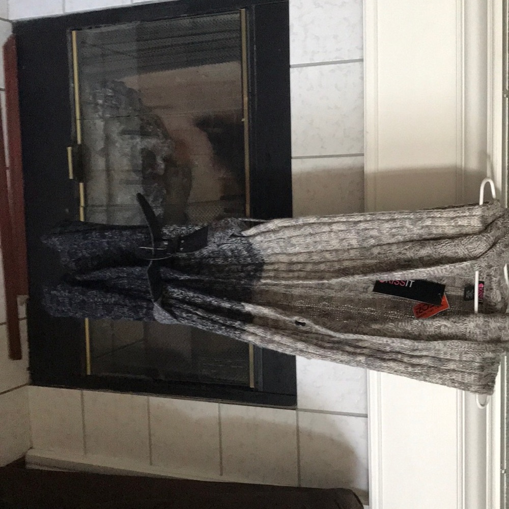 Cableknit Sleeveless sweater/cardigan